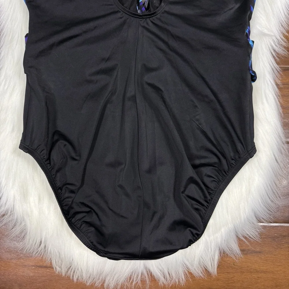 Longitude Women's Size 10 Painted‎ Safari Belted Surplice One Piece Swimsuit